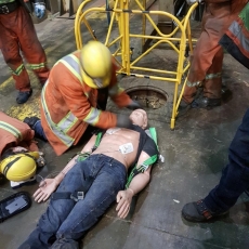 Confined Space Entry & Rescue Training.